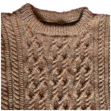 Hygge året rundt: Kunsten at strikke håndlavede sweaters Hygge året rundt: Kunsten at strikke håndlavede sweaters