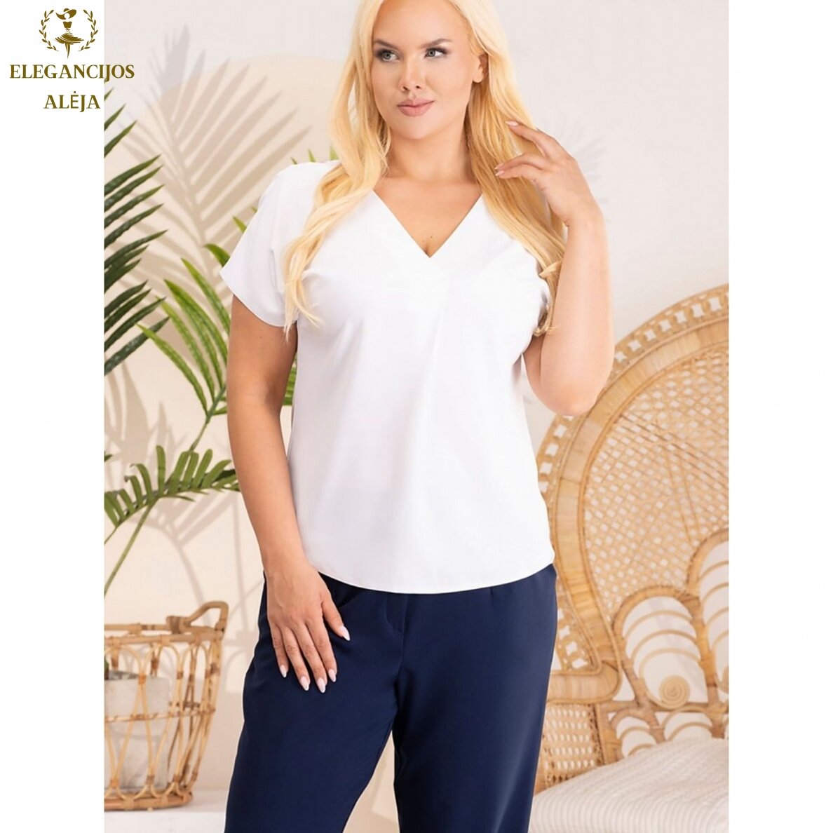 Plus size blouse, white, model 183322 Plus size blouse, white, model 183322